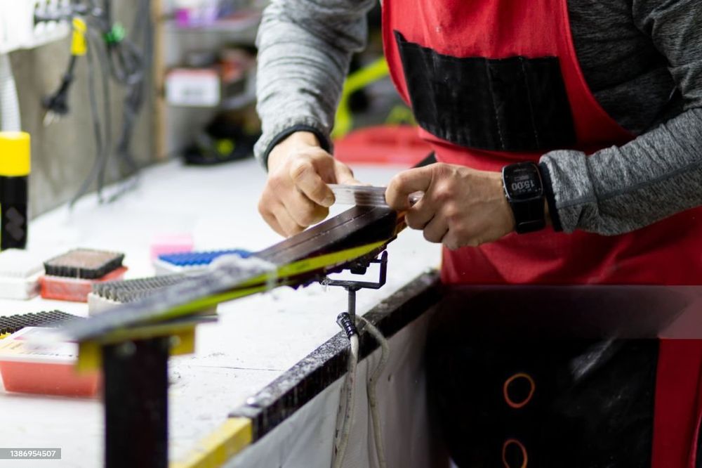 Service schiuri & snowboard