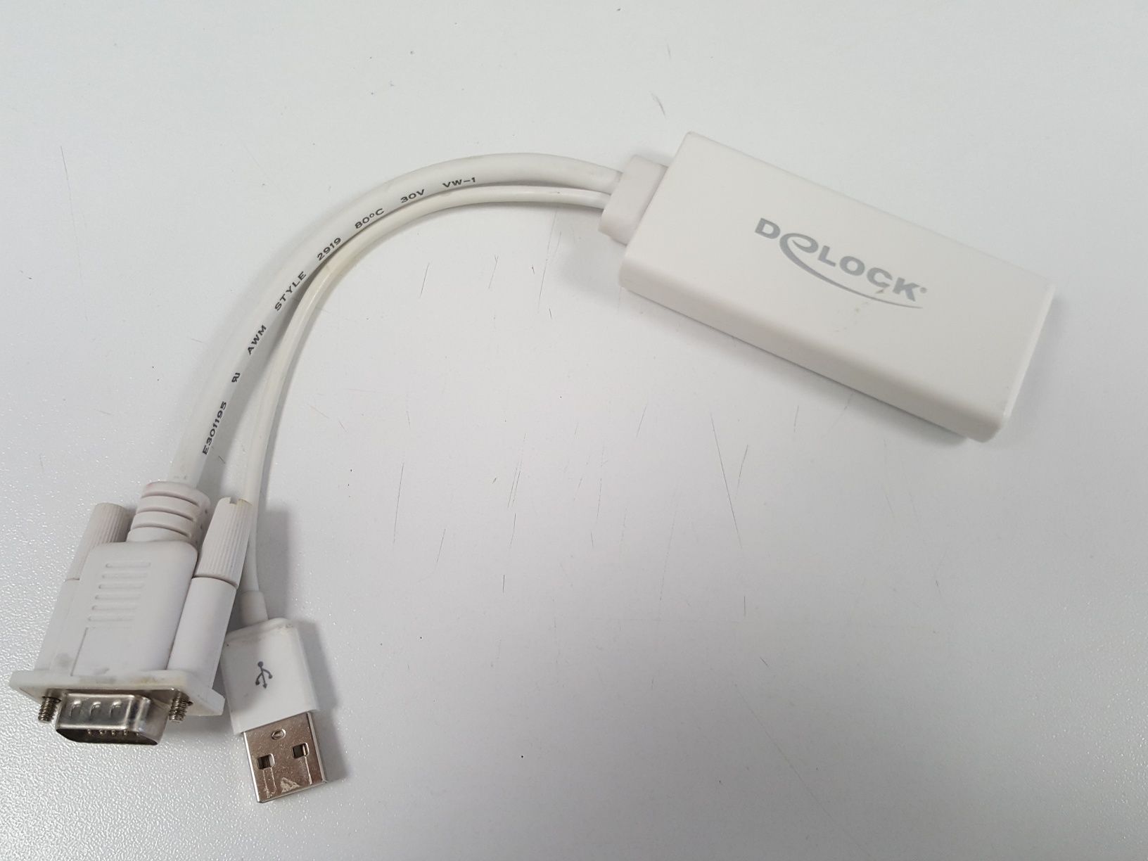 Adaptor hdmi to vga cu usb