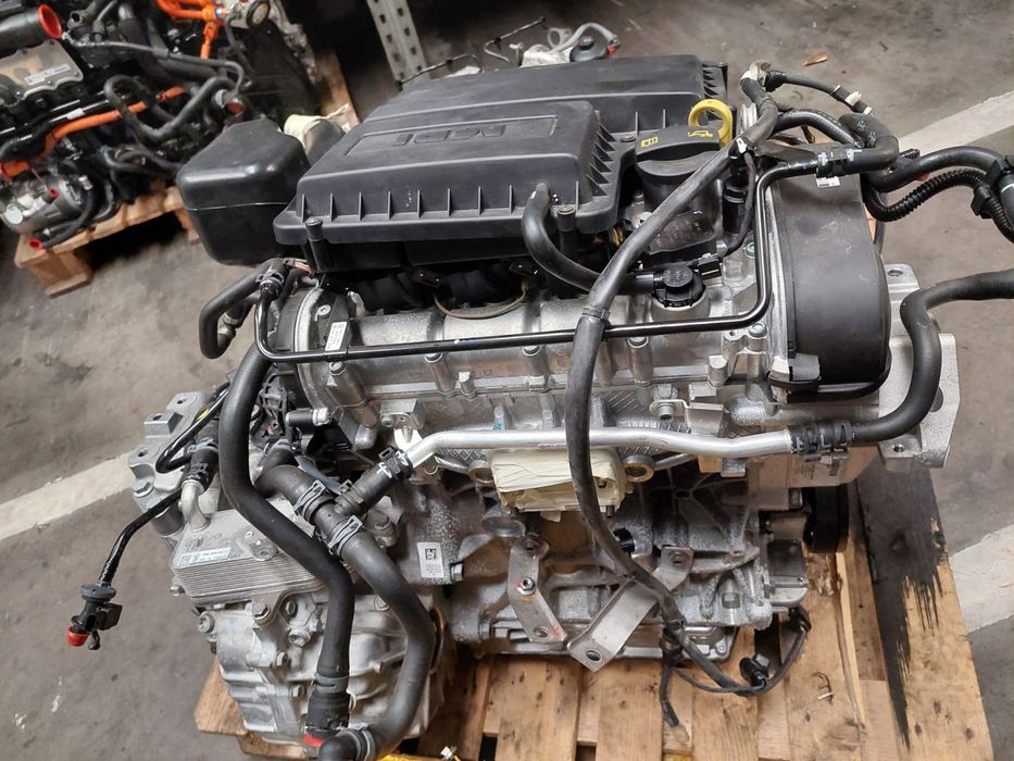 Dezmembrez/Dezmembrari Motor Skoda 1.6 MPI