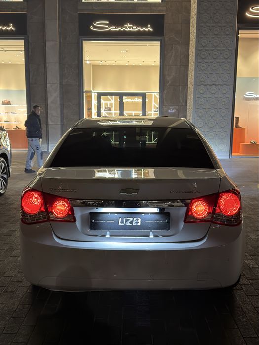 Chevrolet  lasetti Kruz avtomat ideal holatda