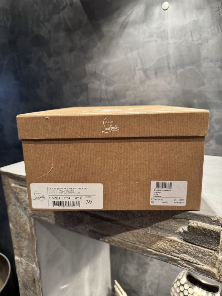 КАТО НОВИ Louboutin обувки 100% оригинални