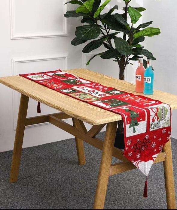 Дорожка на стол новогодний