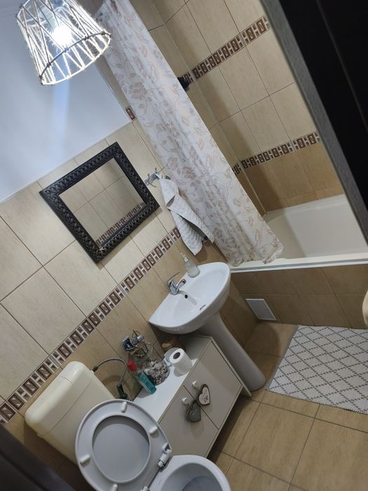 Inchiriez apartament 2 camere