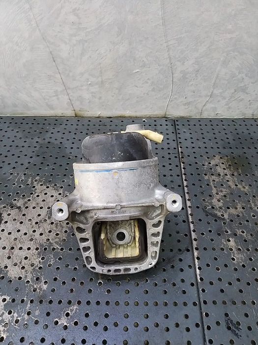 Suport tampon motor 2.0 tdi audi a4 b9 8w 8w0199371cp