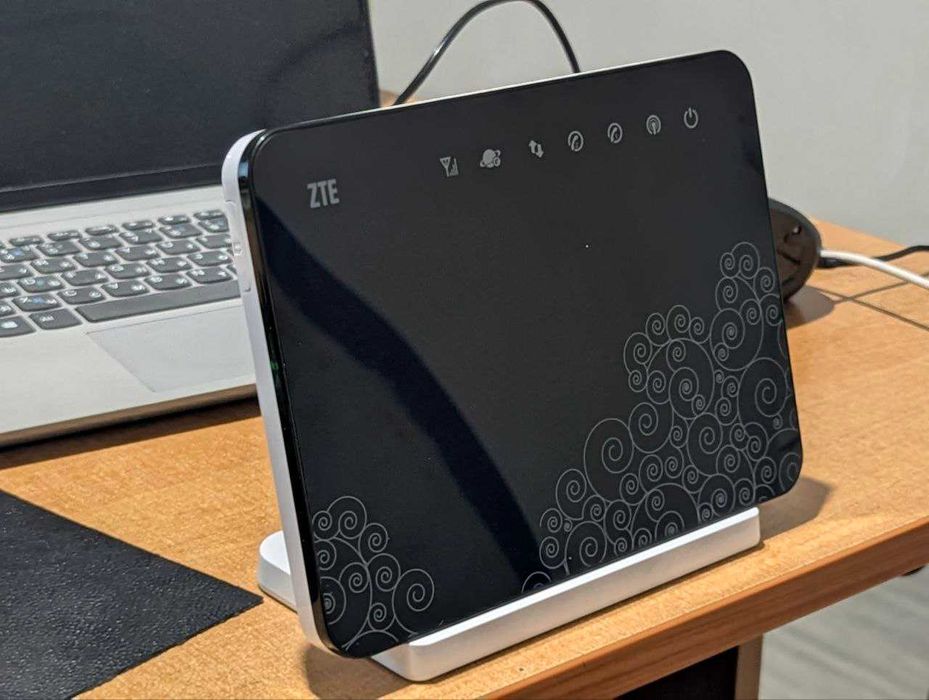Продаю 4G-роутер ZTE MF28D