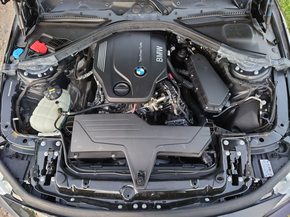 Бмв капак двигател декоративен bmw е46 е90 х1 х3 х5 е60 е87 ф30 ф31 **
