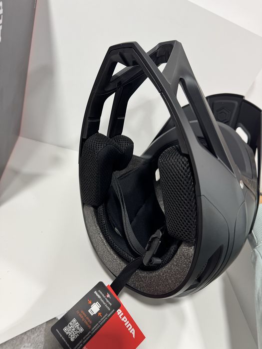 Велосипедна каска Alpina Roca black matt