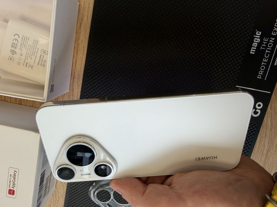 Продавам/Бартер huawei Pura 70 white 256GB