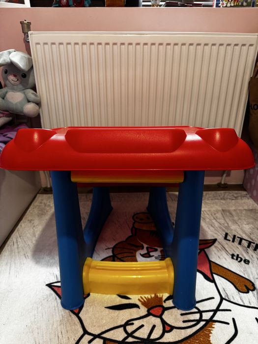 Детски пластмасов чин