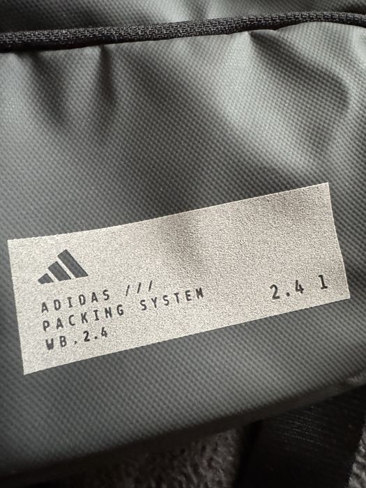 Мъжка чантичка Adidas
