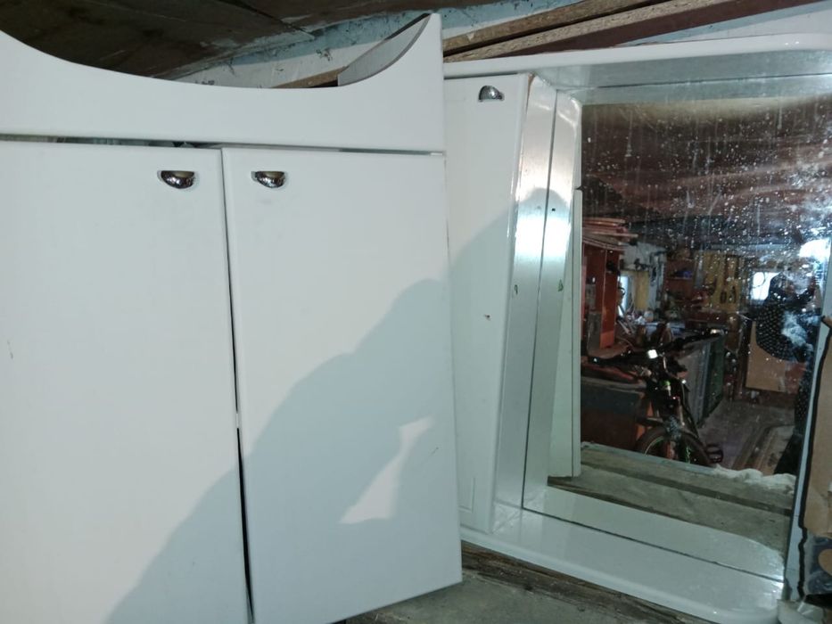 Раковина с тумбой