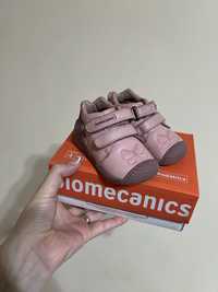 Pantofi Biomecanics marime 20