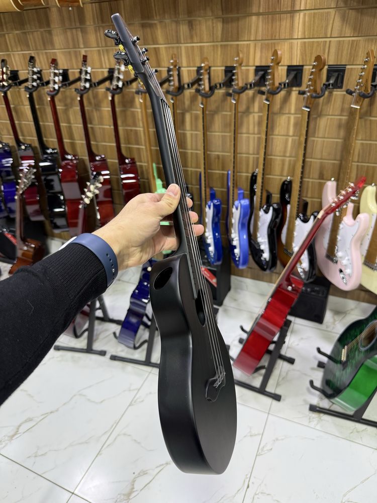 Ukulele sifatlisi
