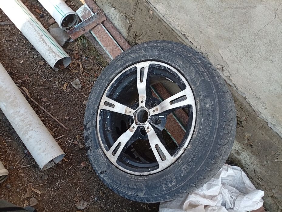 Продам титанки срочна