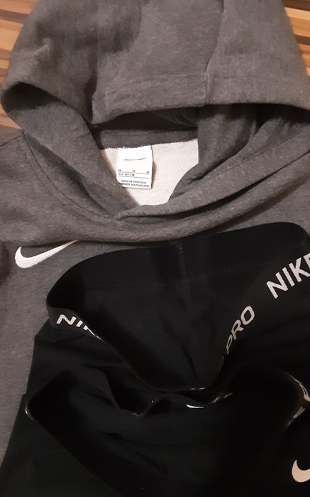 (XS) NIKE PRO оригинални клинове(30лв) и худи(45лв)