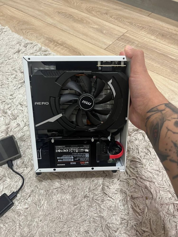 Продам mini itx sff корпус