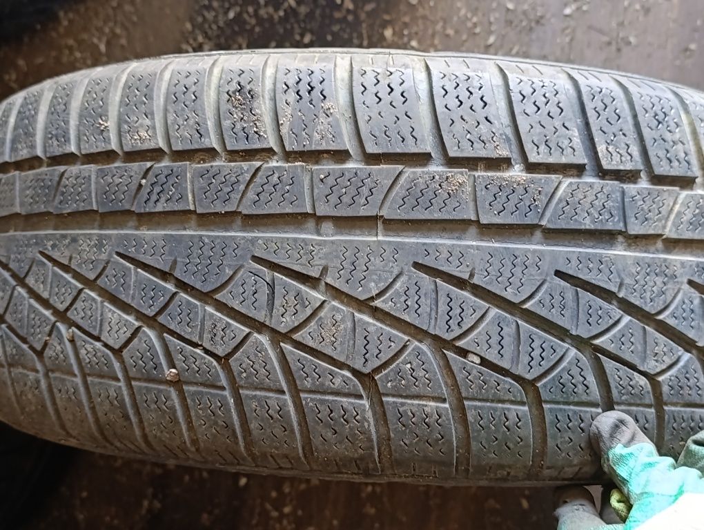 Диски л.п R16 c резиной на Ауди 5*112