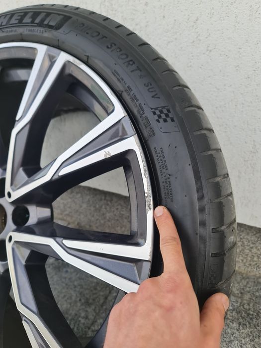 1buc janta fata BMW X7 G07 22 Individual 8074222 style 758 M Michelin