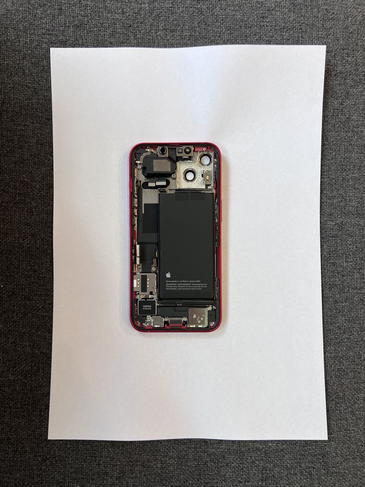 Carcasa iPhone 13 Red originala 600 lei