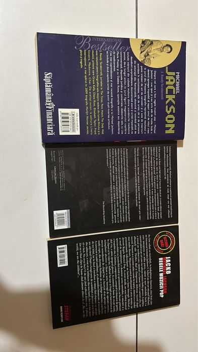 Vând lot carti+ dvd uri Michael Jackson