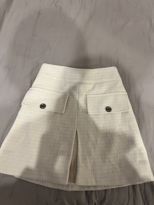 Кремава пола с висока талия