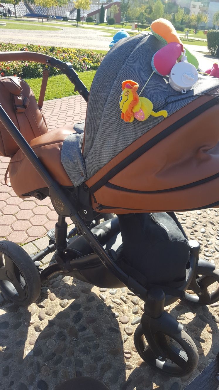 Бебешка количка КРАУСМАН 3в1. Изключително запазена. Всички екстри