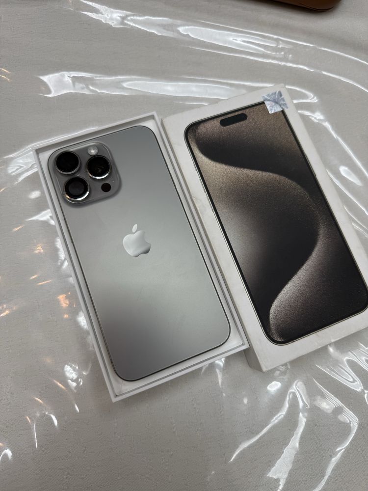 Iphone 15pro max 256gb
