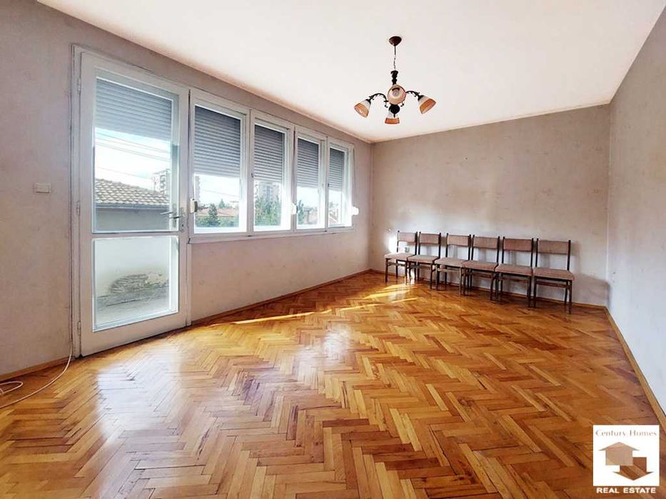 Продава се Четиристаен апартамент в Велико Търново, Център - 104 кв.м за 1616 €/кв.м - Снимка #9