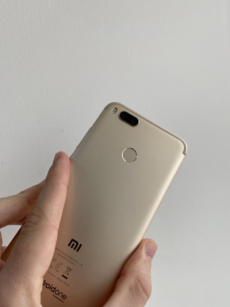 Смартфон Xiaomi Mi A1 (4/32 гб, золотой)