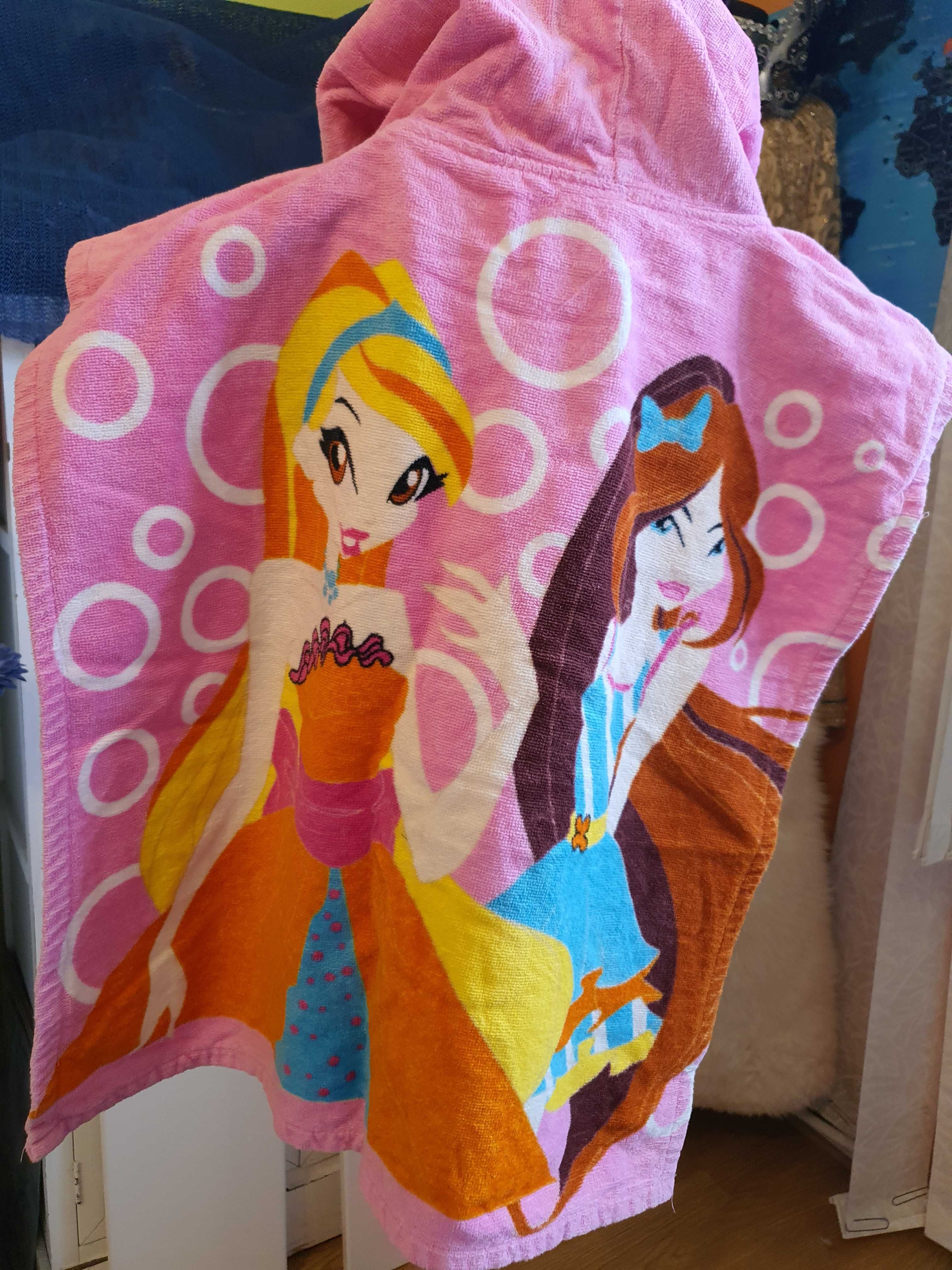 Prosop poncho fete cu Winx Club