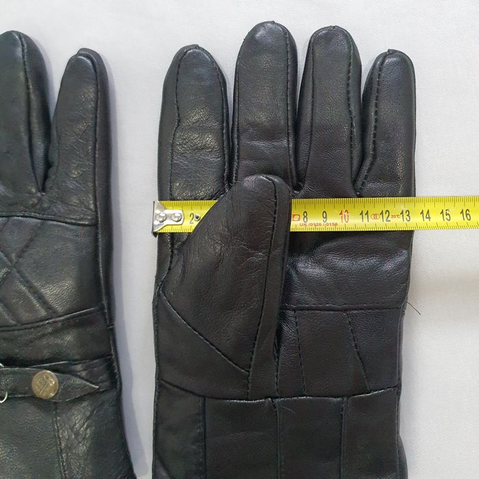 Mănuși bărbătești îmblănite