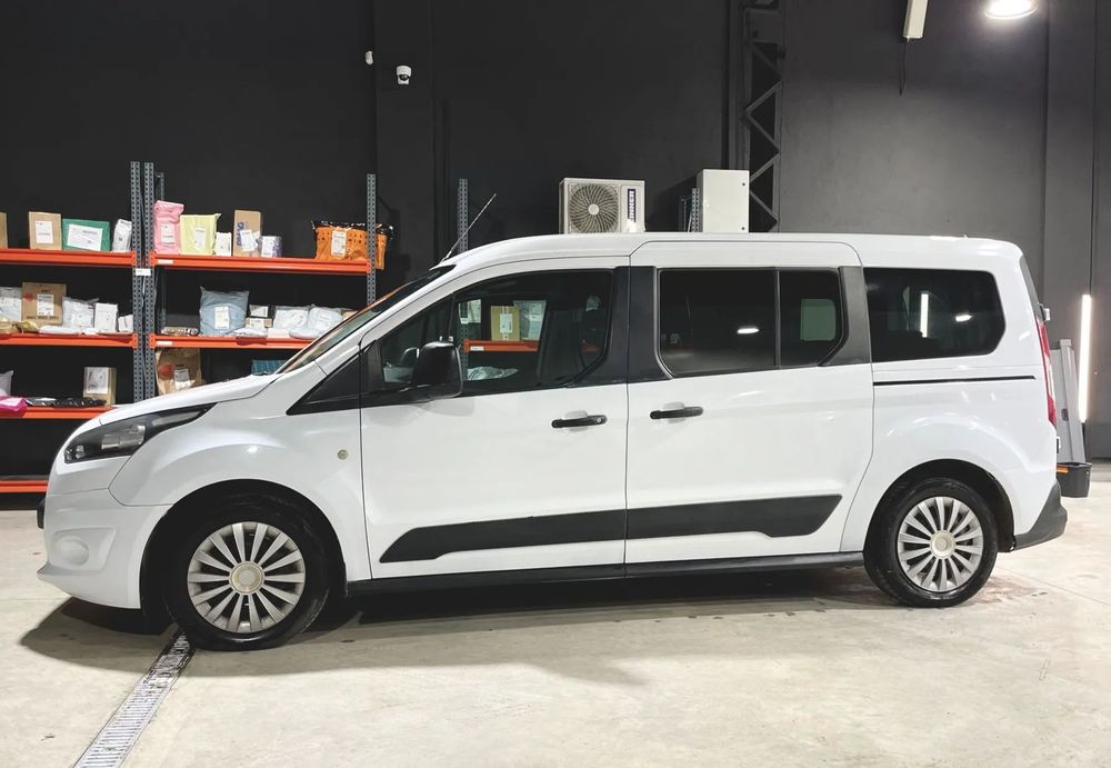 Ford Transit Connect Ford Transit Connect 7 persoane, rampa handicap