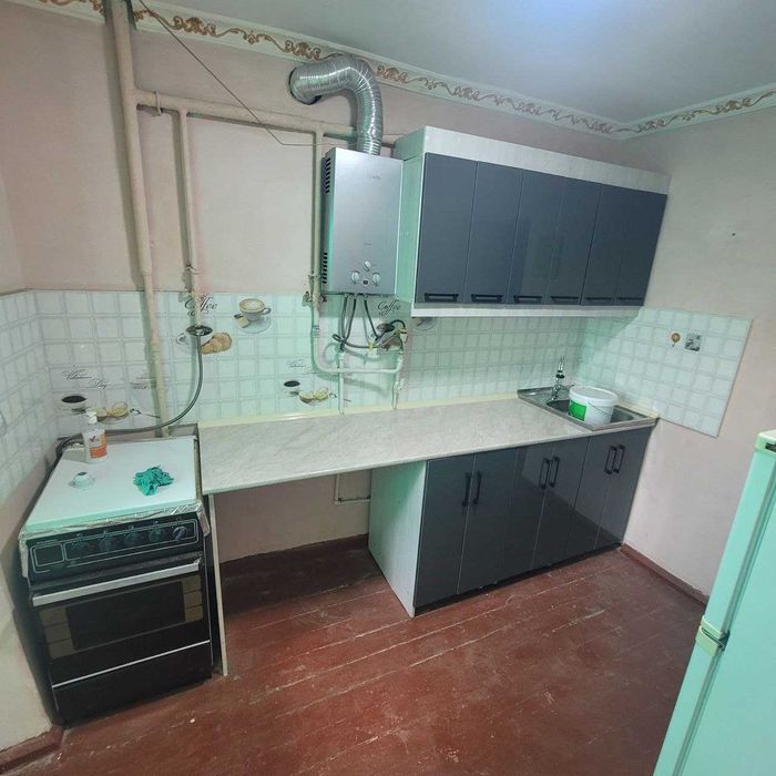 1 / 2 / 4 комн. Кирпичный Дом 30м2. Балкон 1,20--3. Авиагородок.