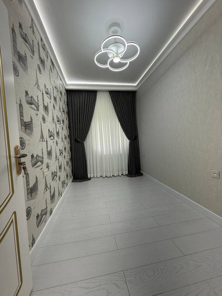 Продаётся Квартира Садык Азимова 4/3/4 Площадь 90м2