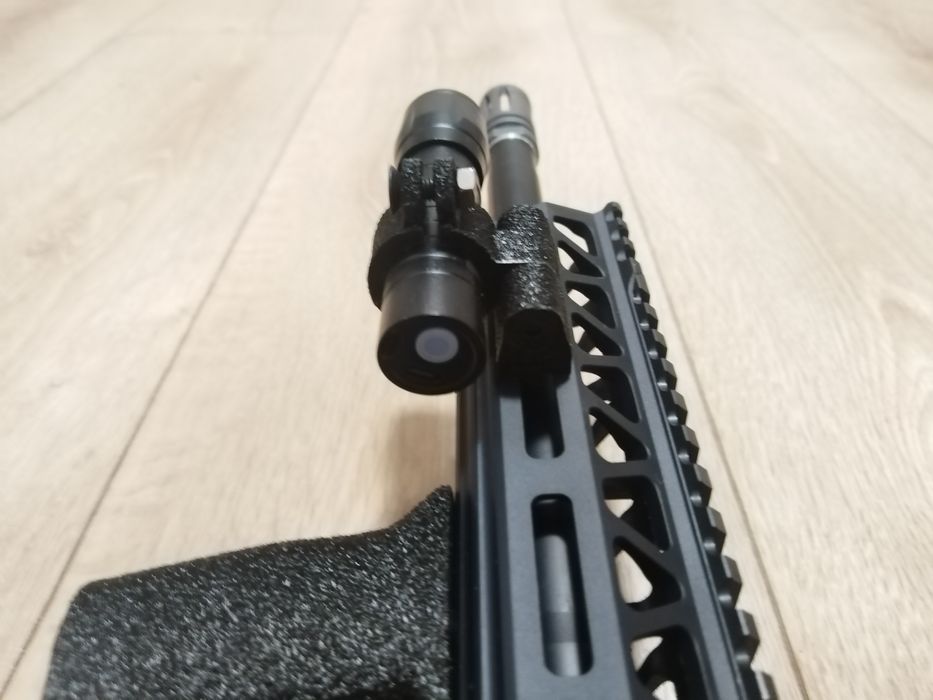 Еърсофт / Airsoft монтаж за фенер (3D Print)
