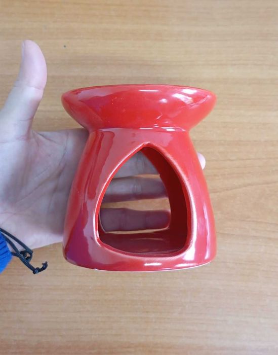 Arzator de tamaie, uleiuri esentiale sau ceara parfumata, rosu/alb