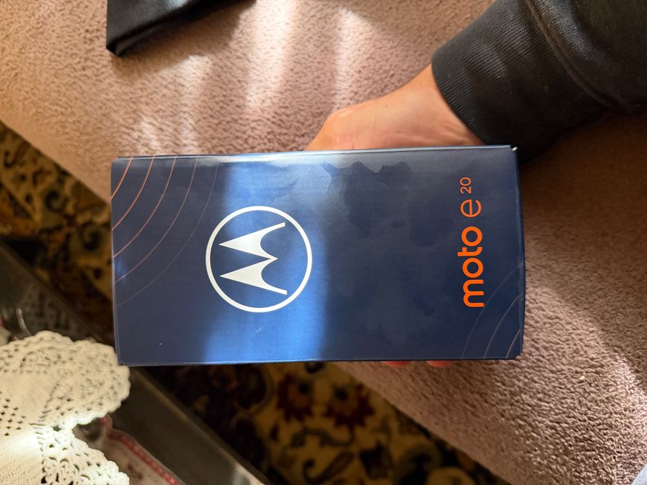 Motorola e20 чисто нов