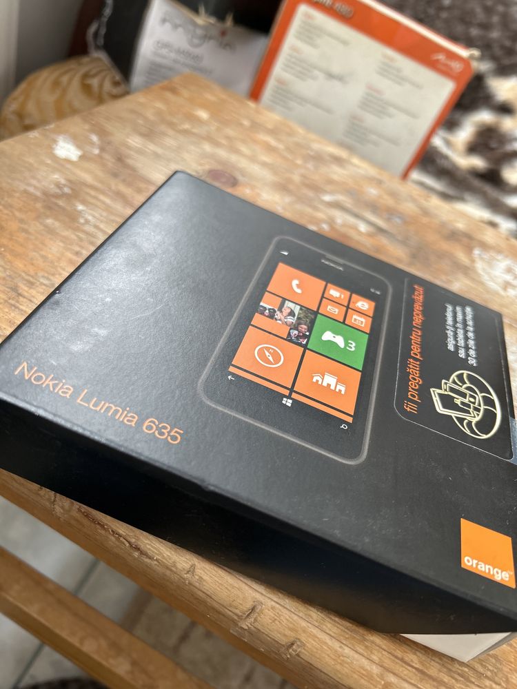 Nokia lumia 635 full box