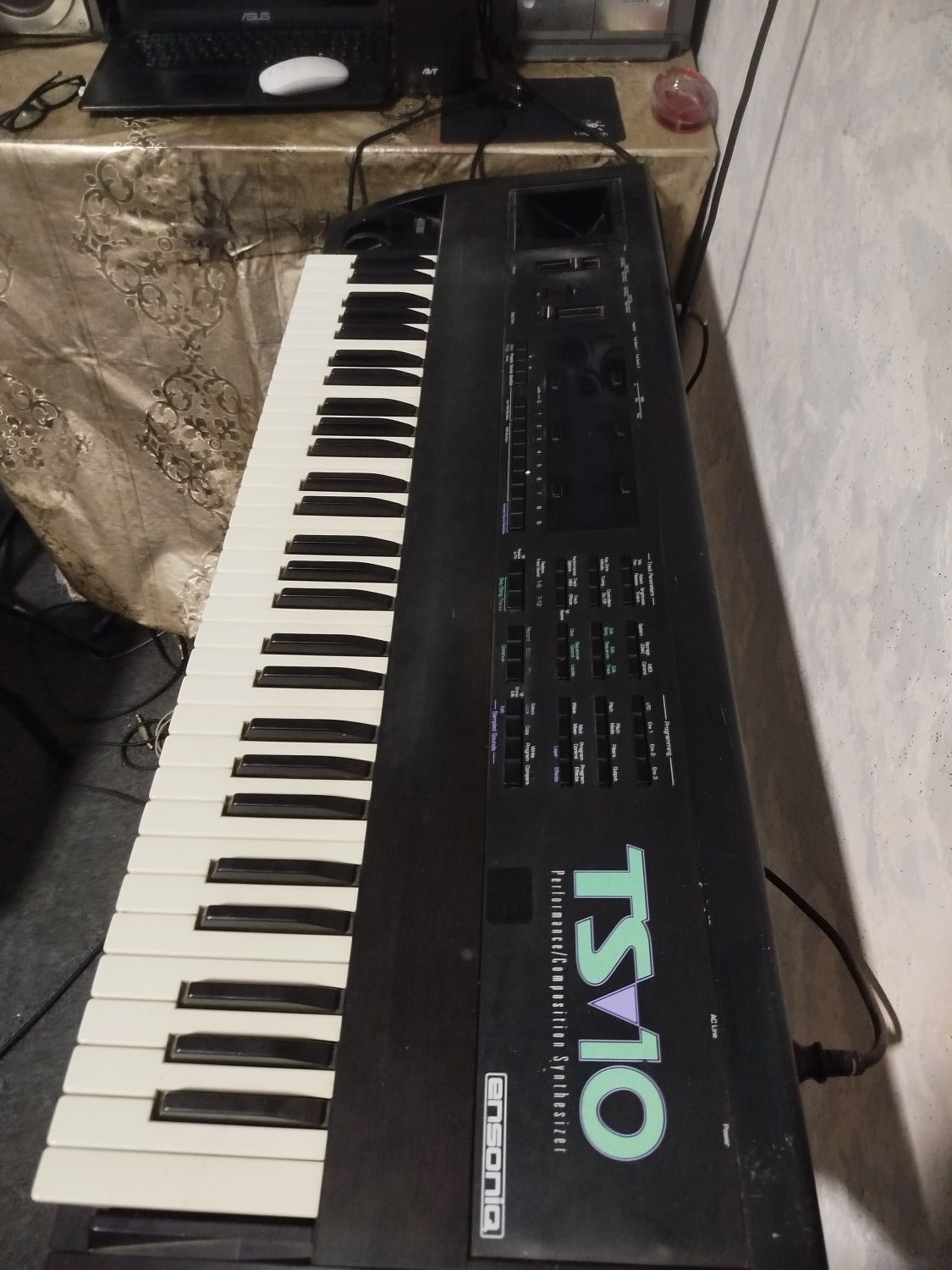 Эnsoniq Ts 10 3.5 versiya