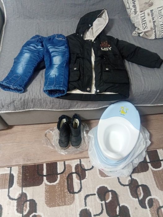 Отдам вещи детскии