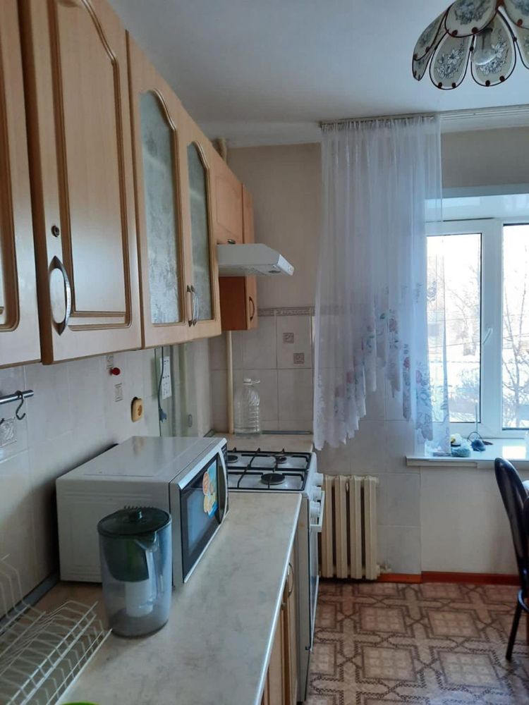 Продам 3 комнатную квартиру в центре