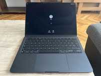 Macbook Air 13 2022. A2681