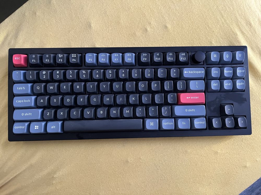 Механична клавиатура KEYCHRON V3 TKL KNOB QMK