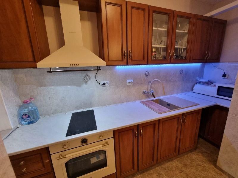 Тристаен, под наем, ж.к Слатина