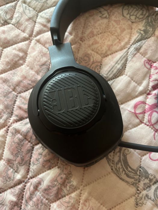 Гейминг слушалки JBL