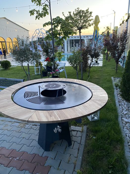 Gratar rotund cu plita detasabila