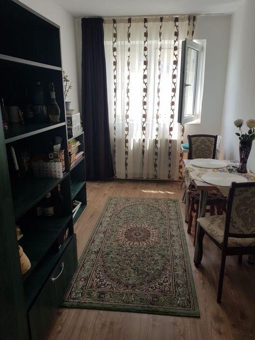 Vând Apartament cu 2 camere recent renovat Dej str Aurora 4.