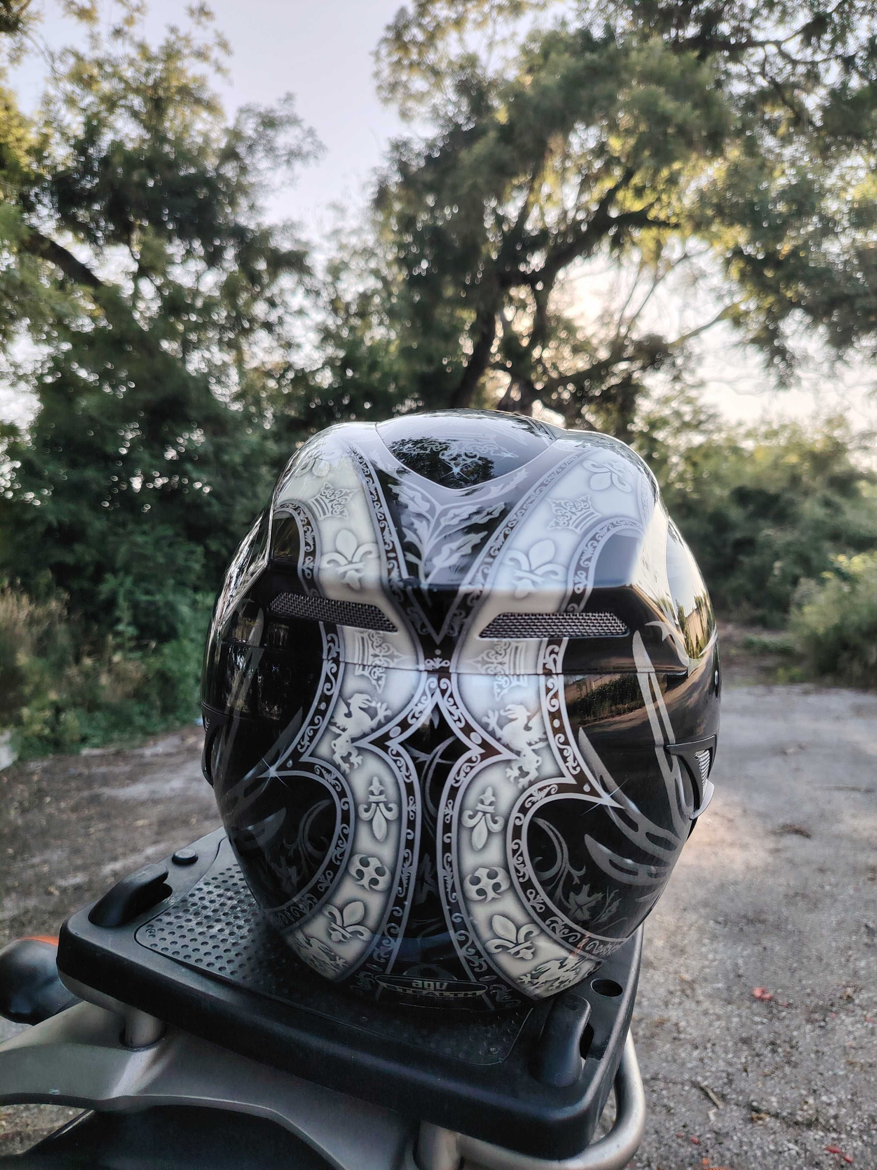 каска за мотор AGV