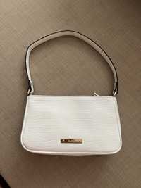 Нова бяла чанта ALDO
