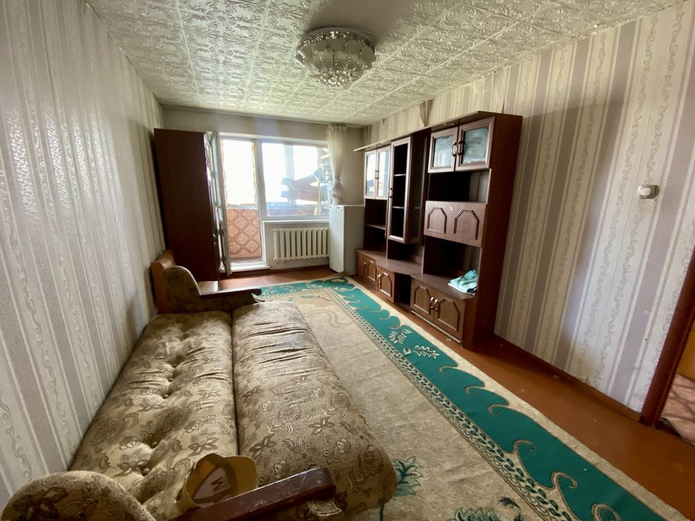 Продам просторную 3- комнатную квартиру микр 1а Сарань !